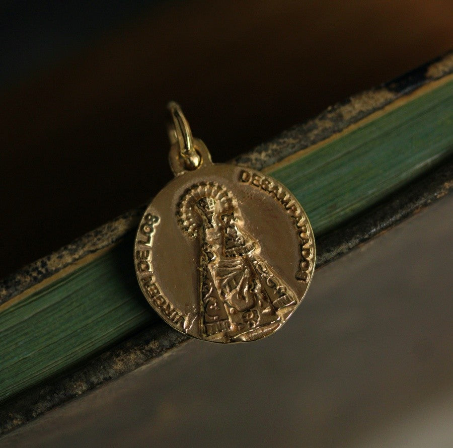 Medalla Virgen de los Desamparados en oro, Doña Sol