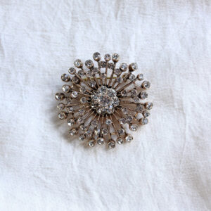 Broche Felipa de bronce de Doña Sol