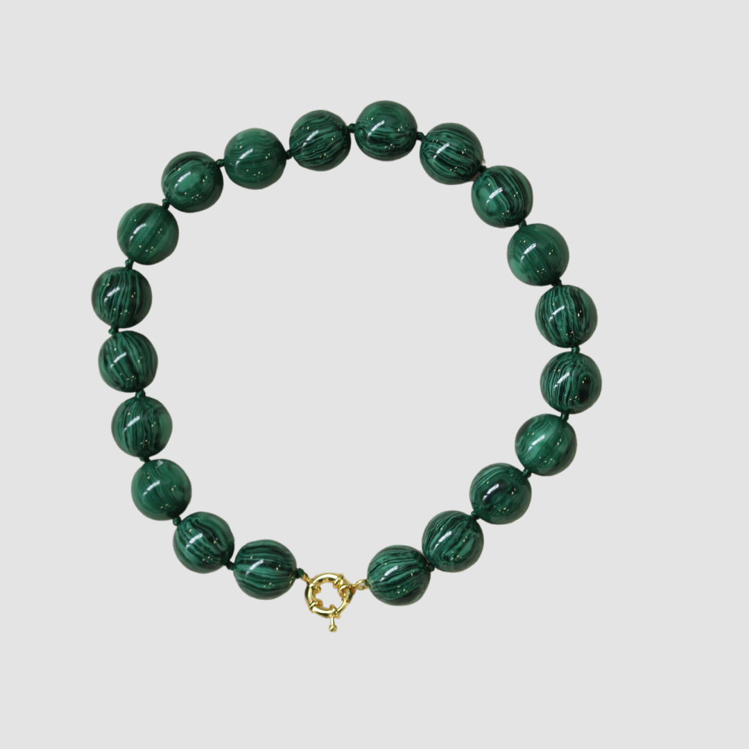 Collar Ginevra Jade de bisutería, colección Doña Sol